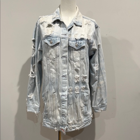 HOT & DELICIOUS Size L Distressed Light Blue Denim Jacket - Picture 1 of 15